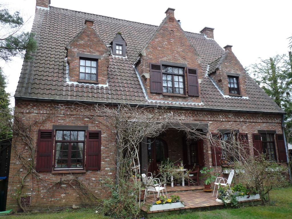 B&B 'T Nieuw Lijsternest Wezembeek-Oppem Exterior photo